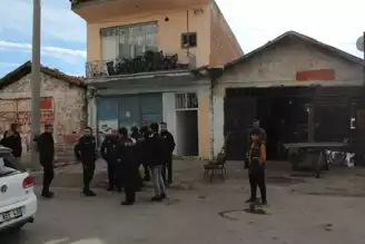 Kadın Başından Vurularak Öldürüldü