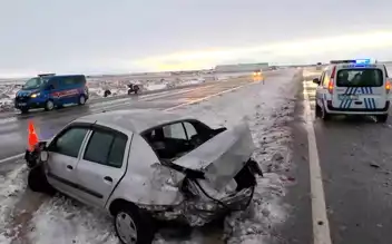 Buzlanma Nedeniyle Trafik Kazası: 1 Yaralı