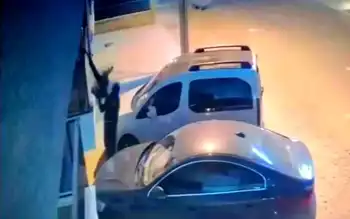 Aksaray'da Mopetli Hırsız Kamerada Yakalandı!