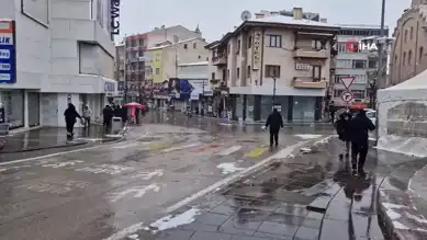 Şehirde Yoğun Kar Yağışı