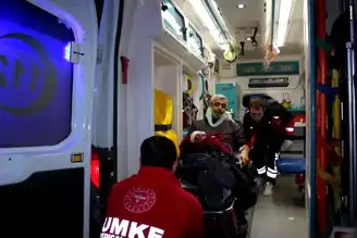 Aksaray'da Şarampole Yuvarlanan Otomobil: 5 Yaralı