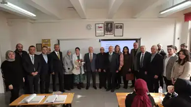 Öğretmenlere Duygusal Öğretmenler Günü Sürprizi