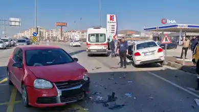 Aksaray'da Çift Araç Kazası: 2 Yaralı