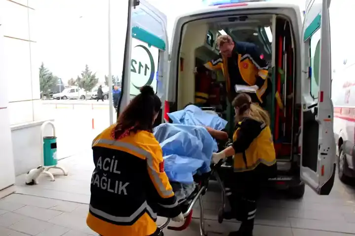 Aksaray'da Aile Kavgası: 2 Yaralı