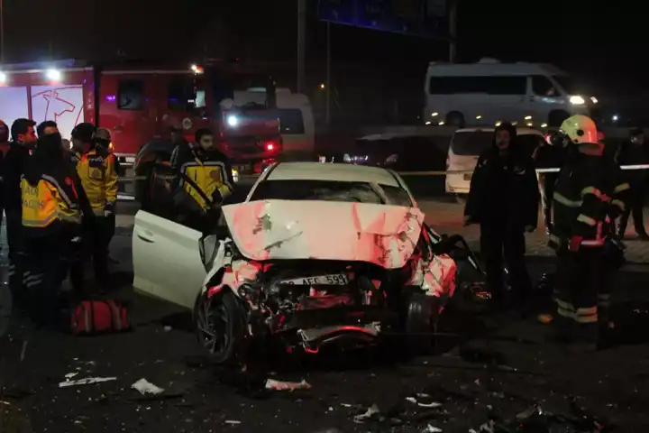 Aksaray'da Trafik Kazası: 1 Ölü, 1 Yaralı