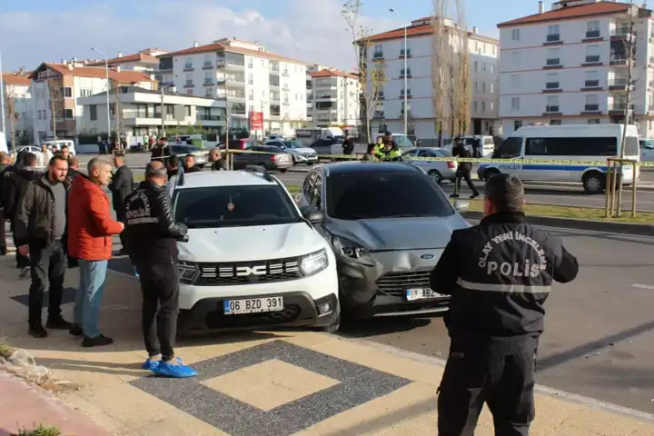 Park Kavgası: Aksaray'da Bıçaklı Saldırı, 2 Yaralı