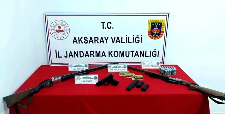 Aksaray'da Jandarma Silah Operasyonu: 3 Silaha El Konuldu