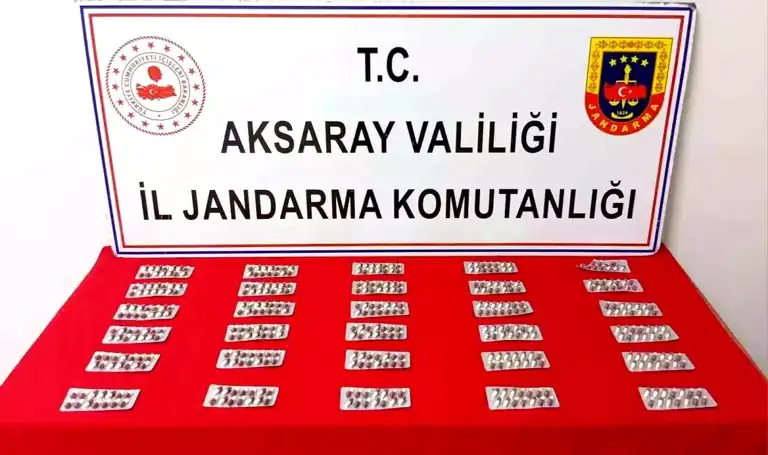 Aksaray'da Uyuşturucu Operasyonu: 2 Gözaltı, 409 Hap Ele Geçirildi