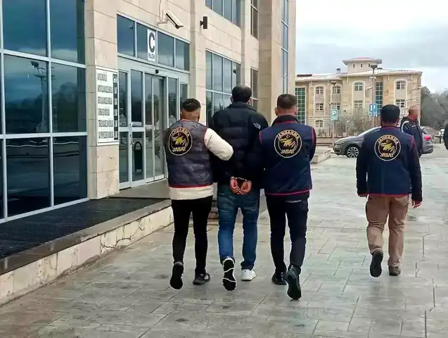 Uşak'ta 40 Yıl Hapis Cezası Olan Yağmacı Yakalandı